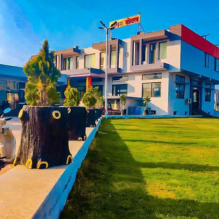 Sangam Hotel Chirawa Екстер'єр фото