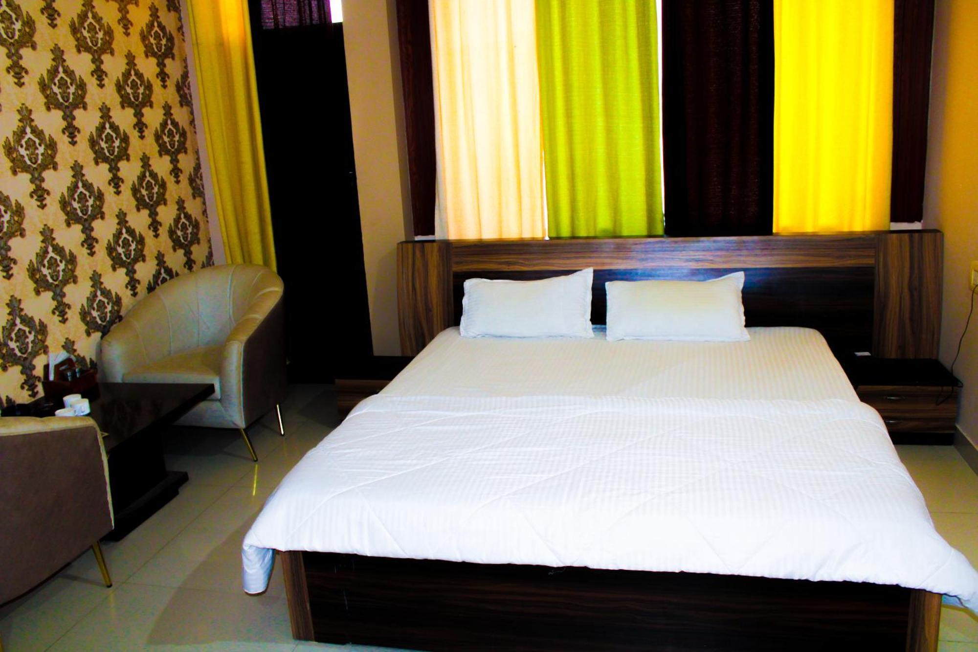 Sangam Hotel Chirawa Екстер'єр фото